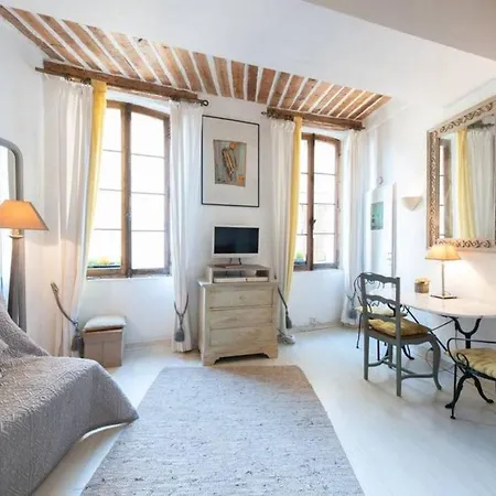 Studio 3 Fisherman's Loft *
